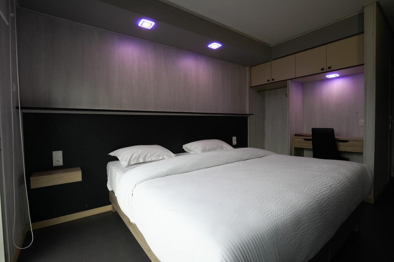 Hotel La Rocade Pamiers Luaran gambar